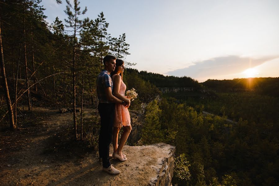 Kāzu fotogrāfs Aleksandr Glazunov (alexandrn). Fotogrāfija: 24. jūlijs 2019