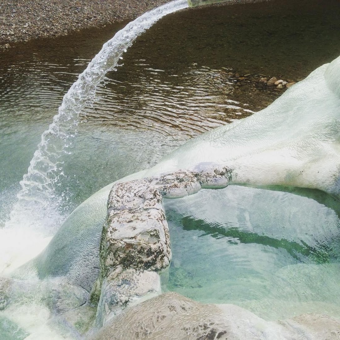 Le terme medievali di Petriolo (de wamwaterbaden van Petriolo)