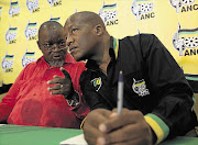 ANC secretary general Gwede Mantashe and national spokesman Jackson Mthembu. File photo.