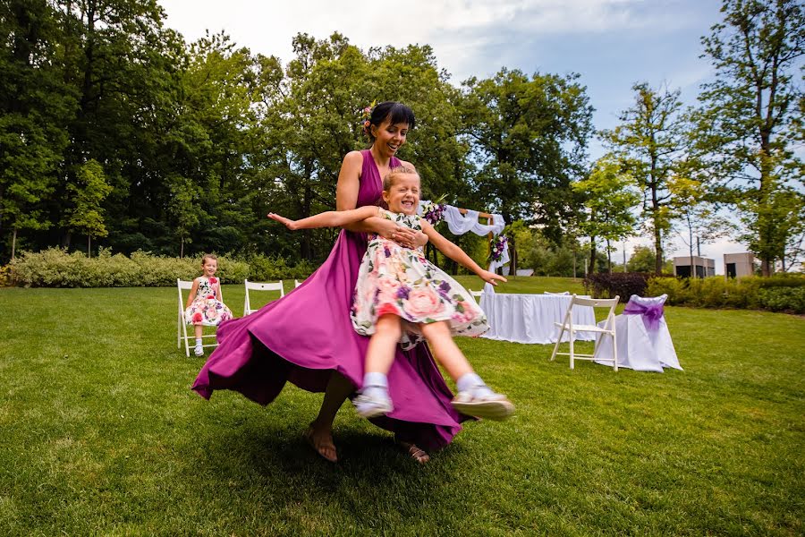 Fotógrafo de casamento Tünde Koncsol (tundekoncsol). Foto de 17 de outubro 2018