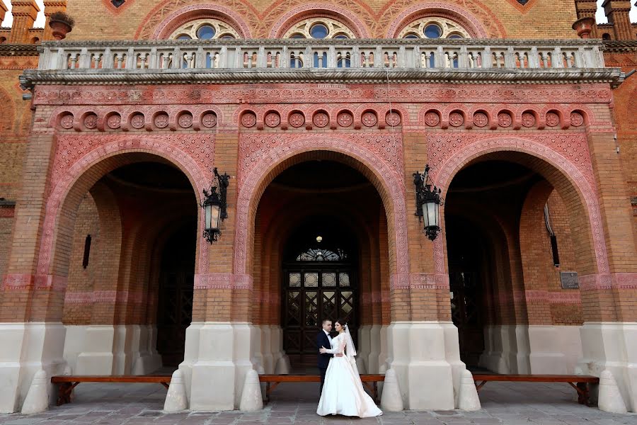 Fotógrafo de bodas Oleg Savka (savcaoleg). Foto del 31 de marzo 2017