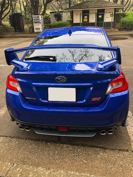 WRX STIの神奈川スバル限定・WRX STI VAB・愛車に感謝・洗車に関するカスタム事例の投稿画像2枚目