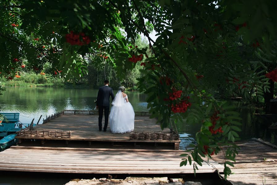 Fotografo di matrimoni Elena Minazova (elenmoon). Foto del 28 settembre 2016