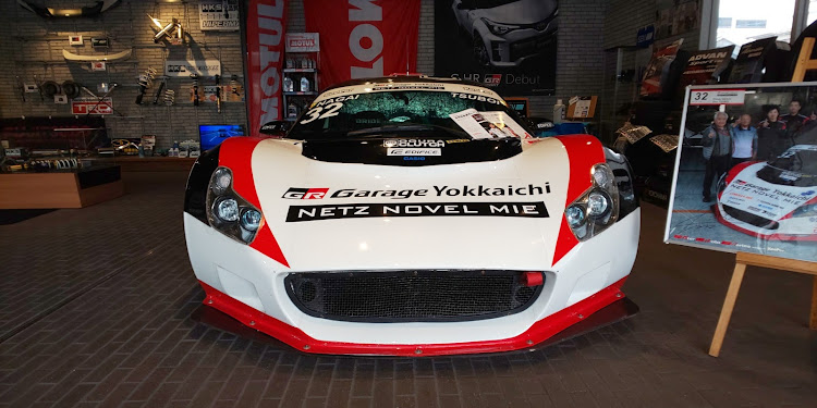 ヴィッツのヴィッツGR・ナイトMT場所変更・インタープロト車両展示中・GRガレージ四日市に関するカスタム事例の投稿画像2枚目