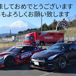 NISSAN GT-R