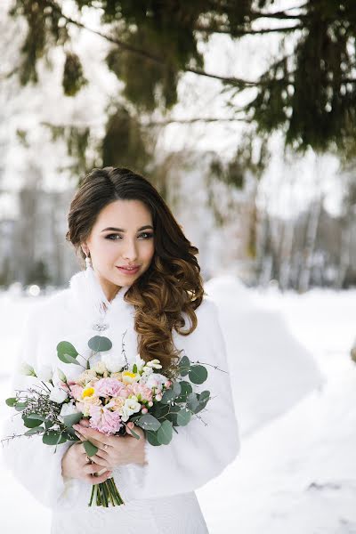 Bryllupsfotograf Yuliya Karabanova (juliakarabanova). Foto fra februar 4 2018