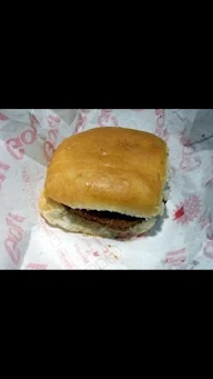 Goli Vada Pav No. 1 photo 5