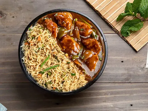 Veg Fried Rice + Chilly Chicken Gravy Bowl