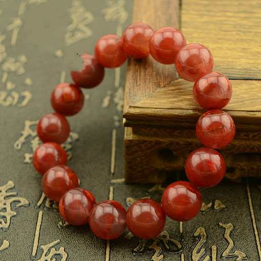 Title 1, Bracelet dagate rouge sud
