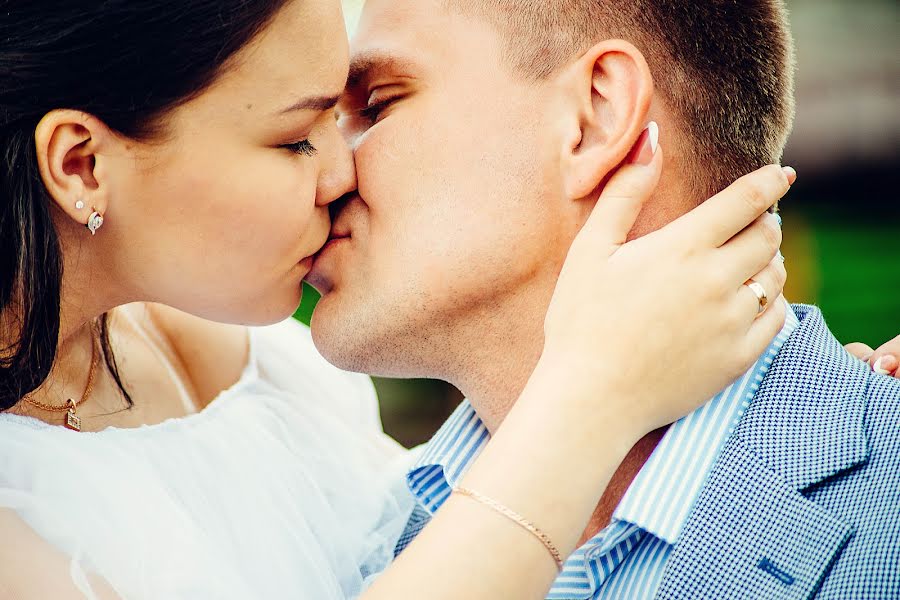 Fotógrafo de casamento Konstantin Vlasov (vlasovk). Foto de 16 de junho 2015