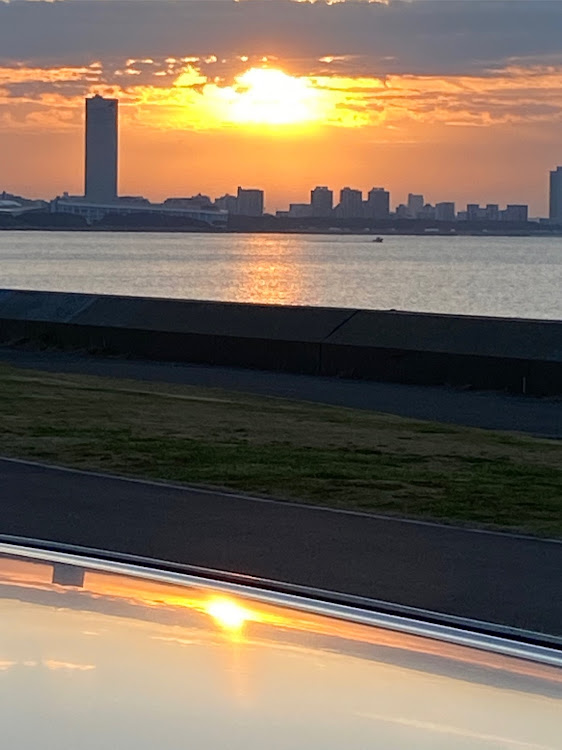 ステージアの久しぶりの朝活・海と日の出と愛車・プチドライブ🚙💨に関するカスタム事例の投稿画像3枚目