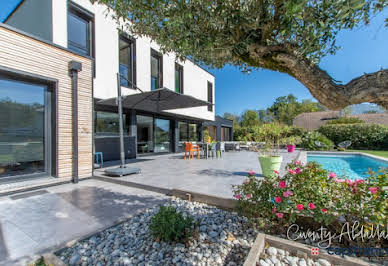 House with pool and terrace 1