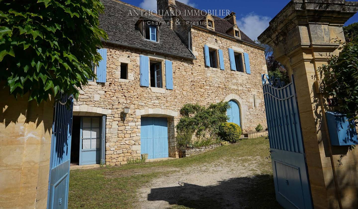 House with pool and garden Saint-Cyprien