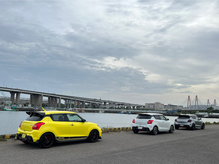 スイフトスポーツのいいね！&コメントありがとうございます！・名港めぐり・コンテナコラボ・金城ふ頭・スイスポはいいぞぉ〜に関するカスタム事例の投稿画像18枚目