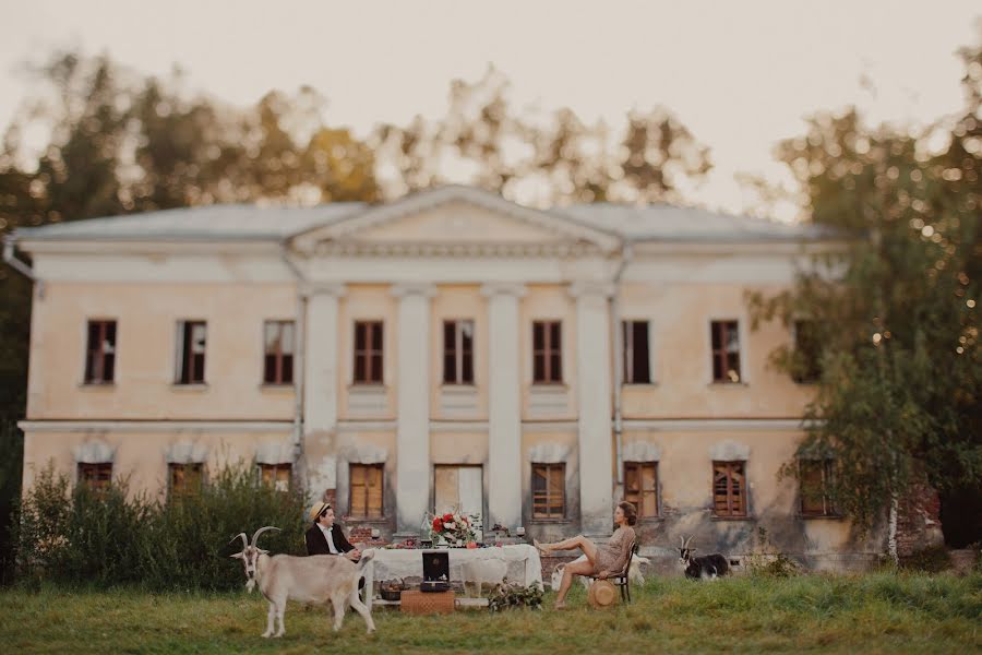 Hääkuvaaja Nadya Koldaeva (nadiapro). Kuva otettu 29. lokakuuta 2014