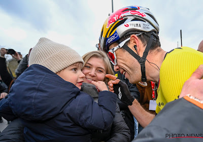 Revaliderende Wout van Aert niet opgezet met wat zijn vrouw Sarah en zoontje Georges meemaken