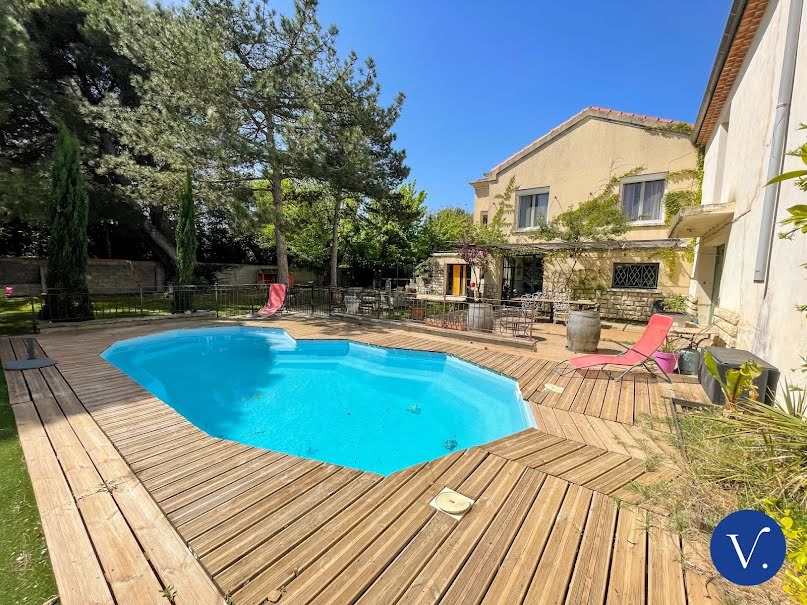 Vente maison 5 pièces  à Eyragues (13630), 630 000 €