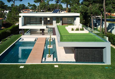 Contemporary house with pool and garden 2