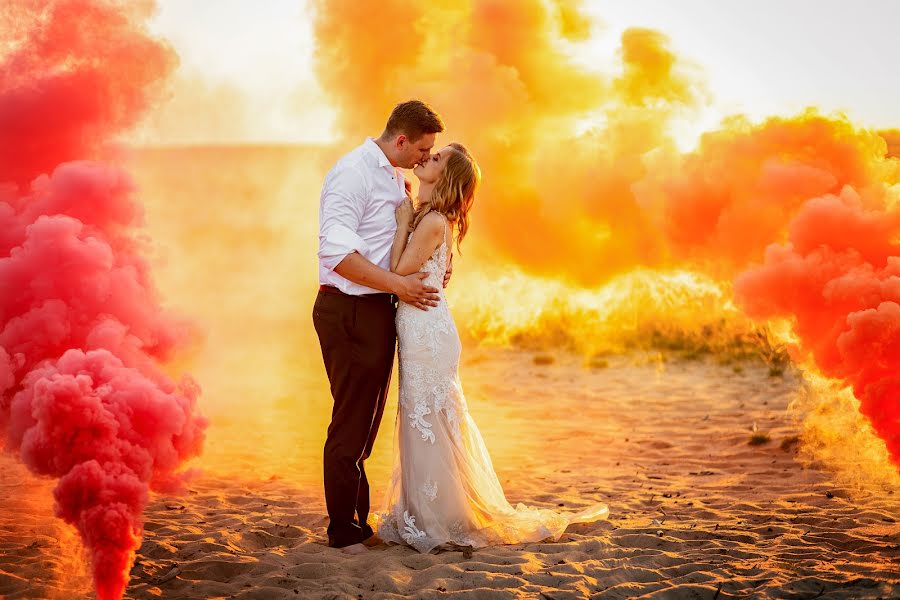 Fotógrafo de casamento Paulina Janik-Kwasiżur (paulinajanik). Foto de 25 de agosto 2020