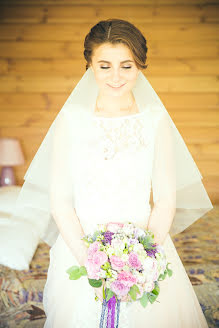 Jurufoto perkahwinan Elena Saprykina (elemakeewa). Foto pada 11 Mac 2018