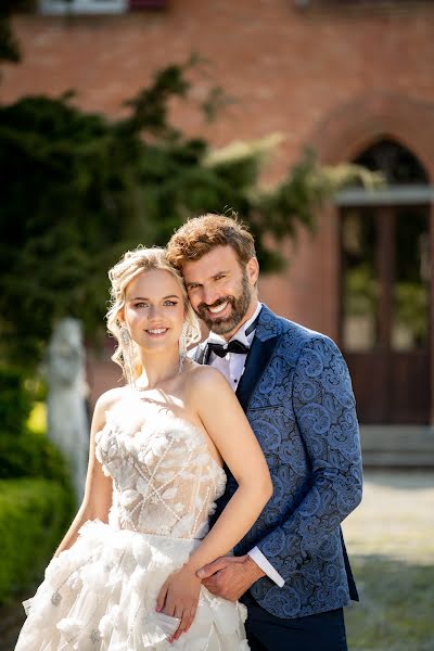 Wedding photographer Larisa Paschenko (laraphotographer). Photo of 4 March 2022