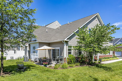 House with garden 2