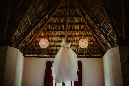 Fotografo di matrimoni Carolina Cavazos (cavazos). Foto del 19 ottobre 2017