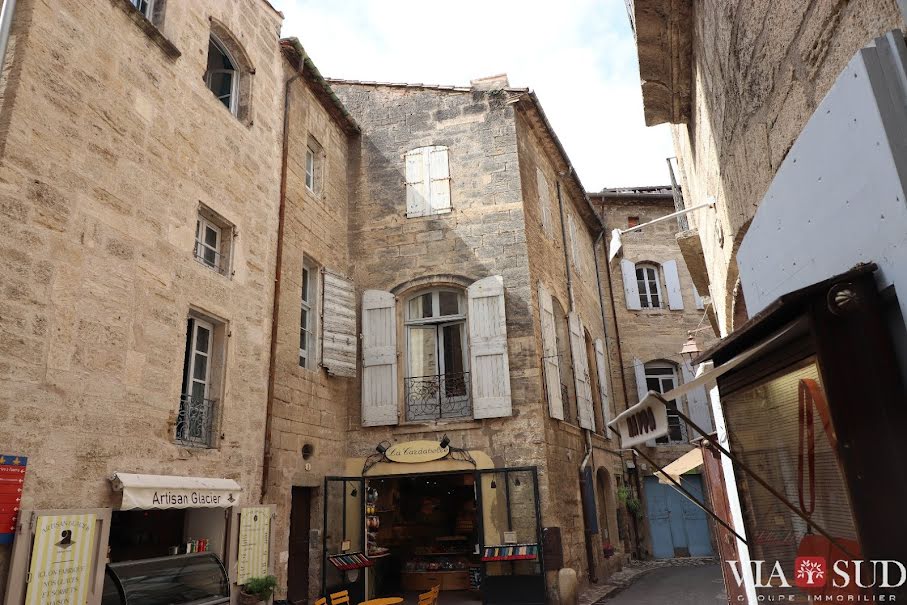 Vente appartement 10 pièces 219 m² à Pezenas (34120), 239 000 €