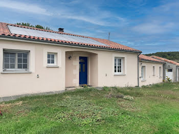 maison à Scorbé-Clairvaux (86)