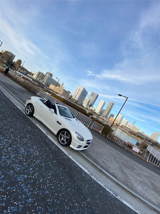 SLKのダッチ　CLSさんが投稿したカスタム事例の投稿画像1枚目