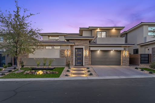 House with pool 1