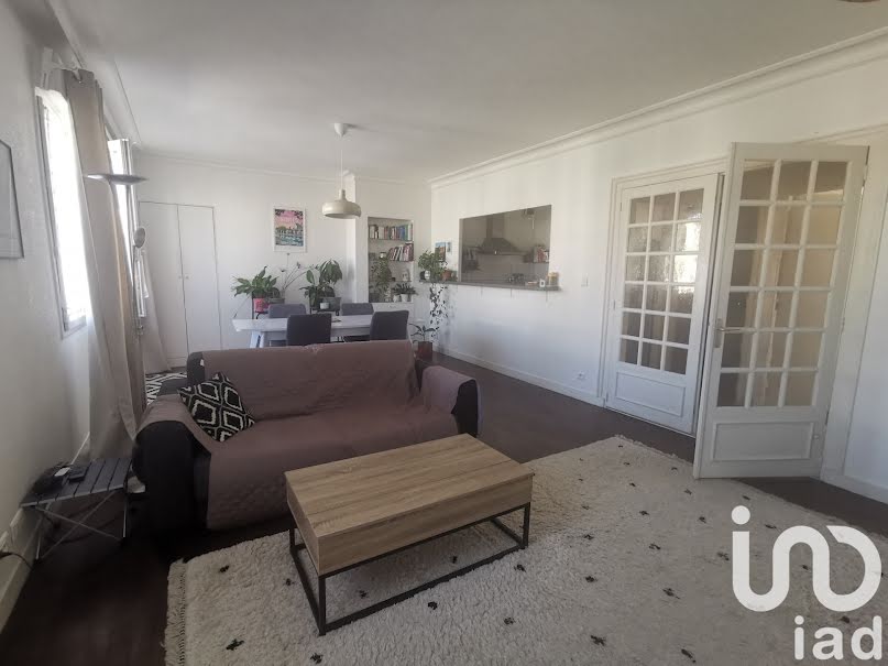 Location  appartement 3 pièces 63 m² à Reze (44400), 815 €