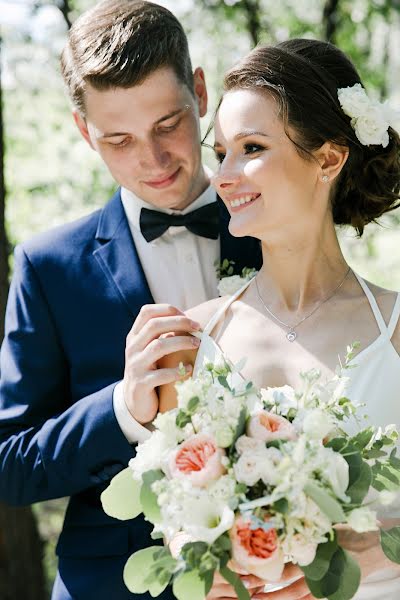 ช่างภาพงานแต่งงาน Natalya Kuzmina (natahi4ka) ภาพเมื่อ 4 พฤษภาคม 2019