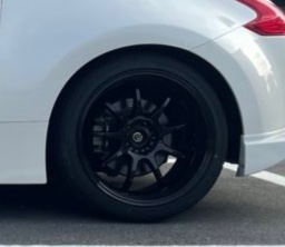 フェアレディZのZ34・フェアレディZ・フェアレディZ34・ビックキャリパー欲しい・足元が映ないに関するカスタム事例の投稿画像2枚目