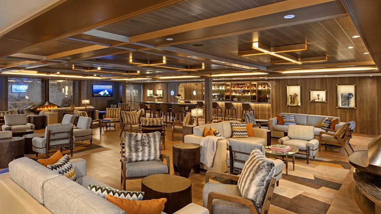 The finely appointed Expedition Lounge of Seabourn Venture. 