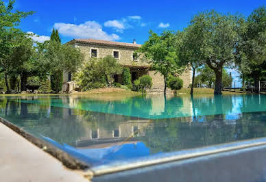 Propriété avec piscine 4