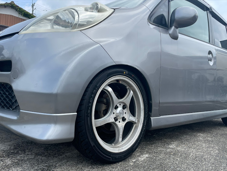 ライフのタイヤ交換に関するカスタム事例の投稿画像1枚目