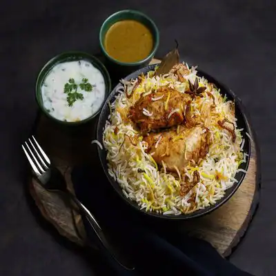 Hyderabadi Chicken Dum Biriyani
