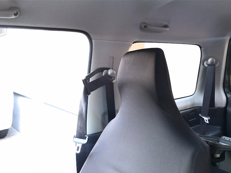 ジムニーのジムニー・定番カスタムに関するカスタム事例の投稿画像3枚目