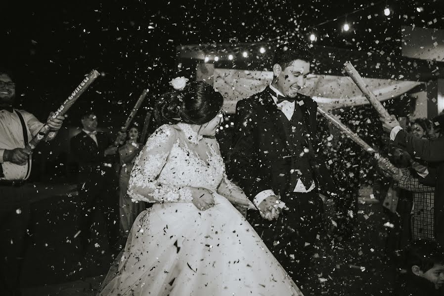 Bryllupsfotograf Luis Castro Iñiguez (hachevisuals). Bilde av 4 april 2022