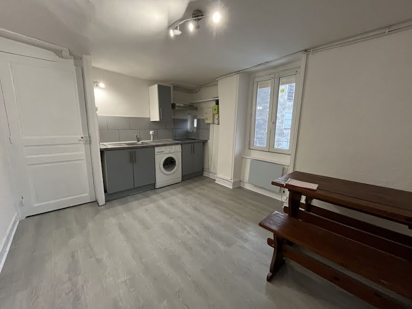 Location  appartement 2 pièces 31.9 m² à Annonay (07100), 360 €