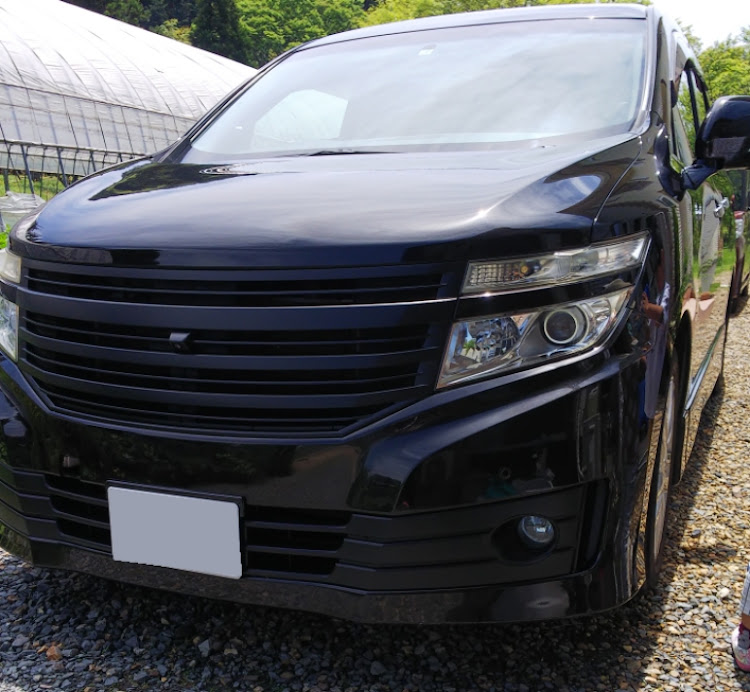 エルグランドの洗車・ハイレゾ・アヴリル・ラヴィーンに関するカスタム事例の投稿画像1枚目