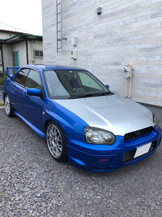 インプレッサ WRX STIの何をやってんだかに関するカスタム事例の投稿画像1枚目