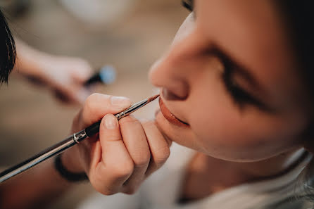 Fotografo di matrimoni Zsolt Sári (zsoltsari). Foto del 30 luglio 2020