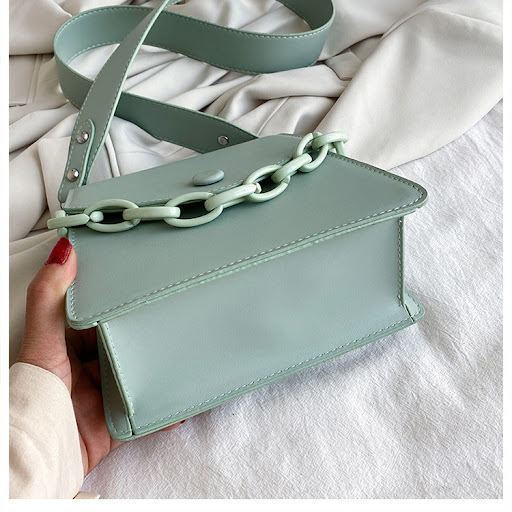 Title 2, New fashion chain shoulder bag. Carry your esse...