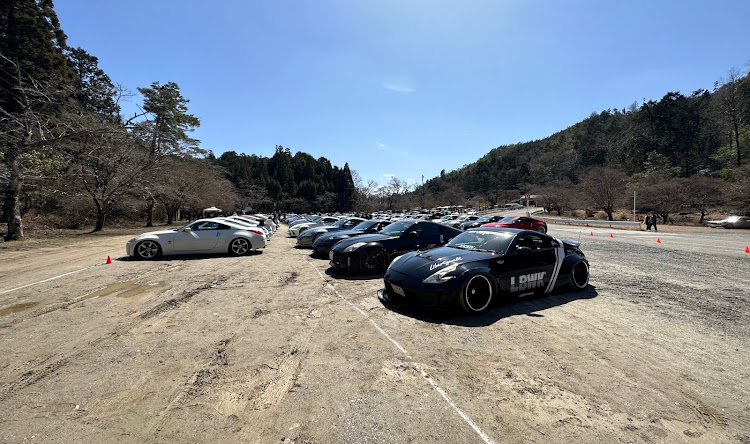 フェアレディZのKTMT・走れるシャコタン・花粉まみれ・オクタマーズ🤣に関するカスタム事例の投稿画像5枚目