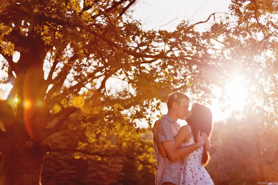 Wedding photographer Tatyana Aksenova (ieshy). Photo of 15 May 2013