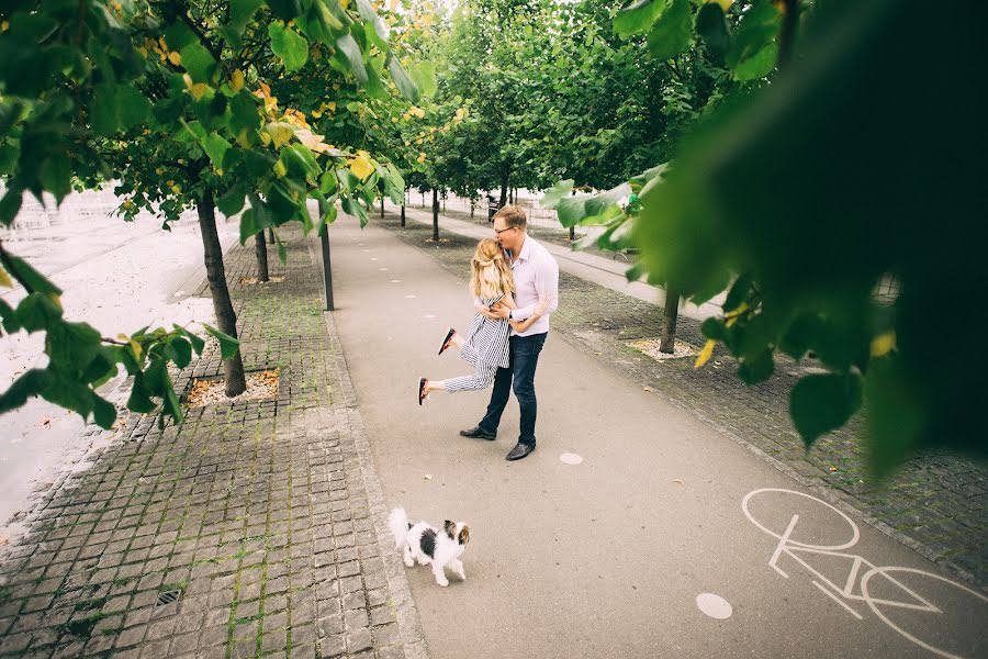 Fotógrafo de casamento Sergey Potlov (potlovphoto). Foto de 3 de outubro 2017