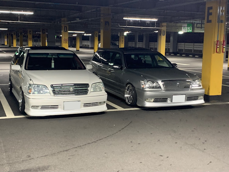 ヴォクシーの富山・自作バンパー・クラウンエステート・ラストランMT・パパさんミーティングに関するカスタム事例の投稿画像1枚目