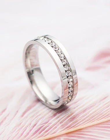 Flat Single Row Diamond Titanium St - 1